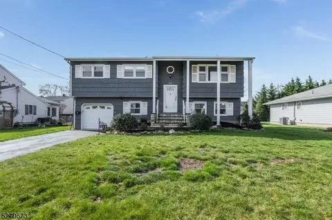 514 Hancock St, Middlesex, NJ 08846