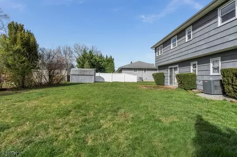 Exterior - 514 Hancock St, Middlesex, NJ 08846 photo 4 of 4