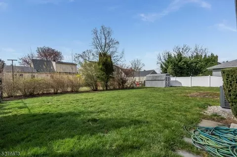 Exterior - 514 Hancock St, Middlesex, NJ 08846 photo 3 of 4