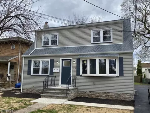 40 Riverside Ave #2, Lyndhurst, NJ 07071