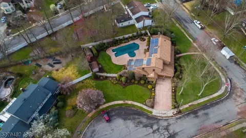 8 Watson Ct, Edison, NJ 08820 photo 44