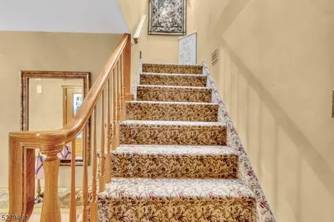 8 Watson Ct, Edison, NJ 08820 photo 23