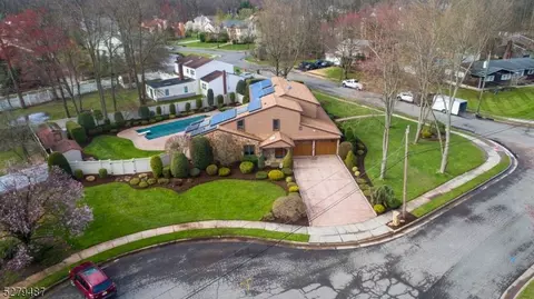 8 Watson Ct, Edison, NJ 08820 photo 43