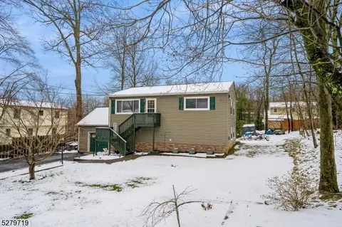 5 Joan Ln, Vernon Twp, NJ 07422