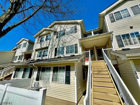 150 Cortland Ln, Bedminster, NJ 07921