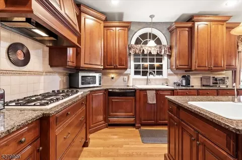 10 Edward Dr, Flemington, NJ 08822 photo 20