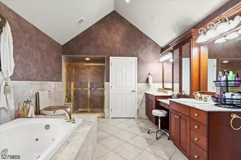 10 Edward Dr, Flemington, NJ 08822 photo 36