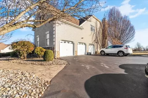 10 Edward Dr, Flemington, NJ 08822 photo 9