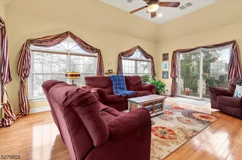 10 Edward Dr, Flemington, NJ 08822 photo 18