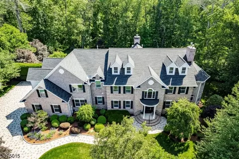 110 Canoe Brook Ln, Far Hills, NJ 07931