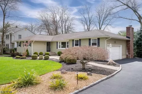 34 Alpine Way, Raritan, NJ 08869