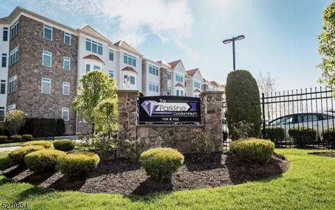 104 Elizabeth Ave #206, Linden, NJ 07036