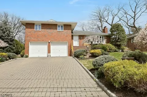 59 John St, Englewood Cliffs, NJ 07632