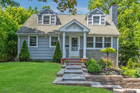 3 Kinney St, Madison, NJ 07940