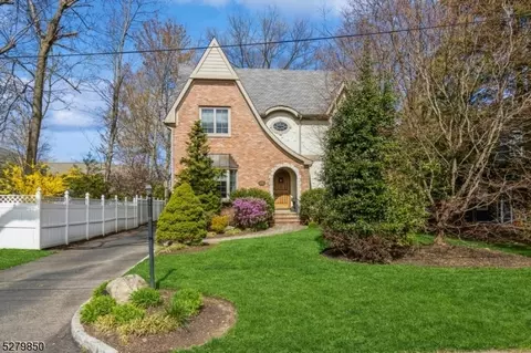 811 Franklin Ave, Westfield, NJ 07090
