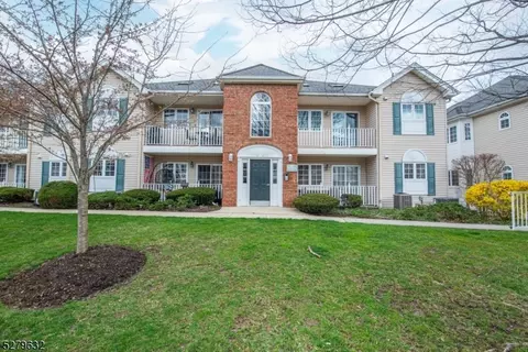 105 Roseland Ave #1404, Caldwell, NJ 07006