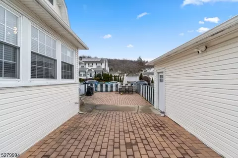 29 Eldridge St, Clifton, NJ 07013 photo 23