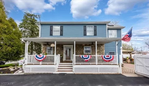 646 Drake Ave, Middlesex, NJ 08846