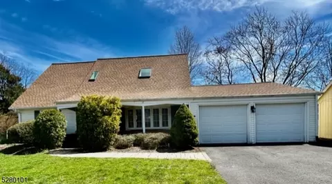 17 Neptune Ct, Franklin Twp, NJ 08873