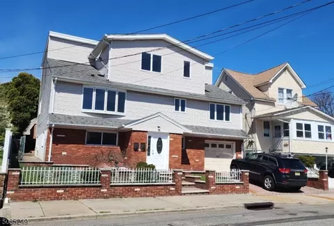 135 Farnham Ave, Garfield, NJ 07026