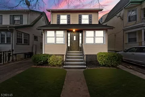 295 Halsted St, East Orange, NJ 07018