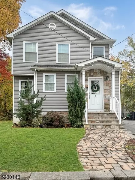 8 Myrtle St, Cranford, NJ 07016