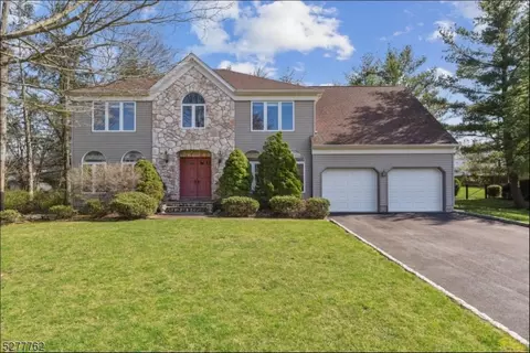 30 Lefke Ln, Hanover, NJ 07981