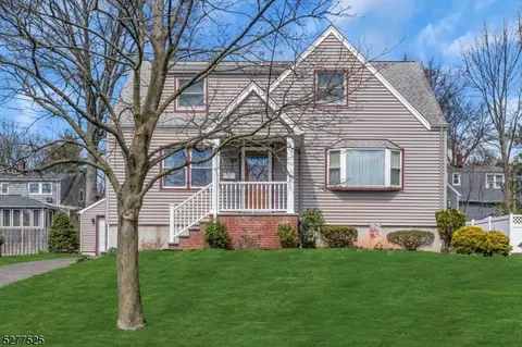 47 Poplar Pl, Fanwood, NJ 07023