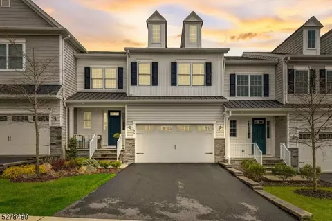 44 Juniper Ct, Cedar Grove, NJ 07009