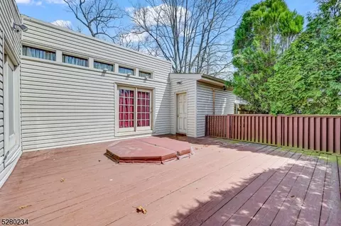 15 Surrey Dr, Wayne, NJ 07470 photo 31