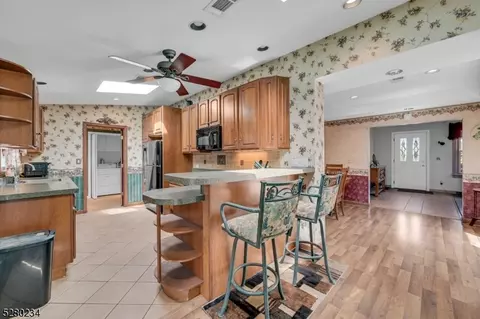 15 Surrey Dr, Wayne, NJ 07470 photo 17