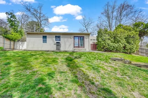 15 Surrey Dr, Wayne, NJ 07470 photo 34