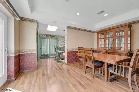15 Surrey Dr, Wayne, NJ 07470 photo 14