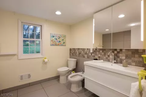 40 Twombly Dr, Summit, NJ 07901 photo 22