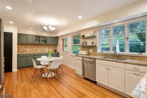 40 Twombly Dr, Summit, NJ 07901 photo 11