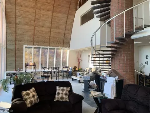 28 Leicester Ln, Hampton, NJ 08827 photo 6
