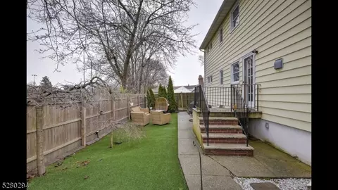 19 Wright Ct, Bloomfield, NJ 07003 photo 28