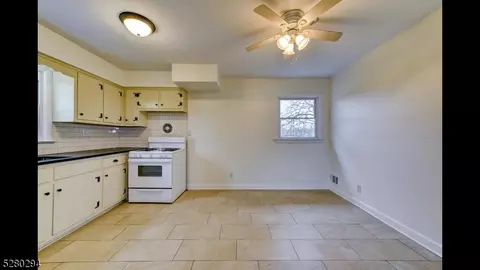 19 Wright Ct, Bloomfield, NJ 07003 photo 17
