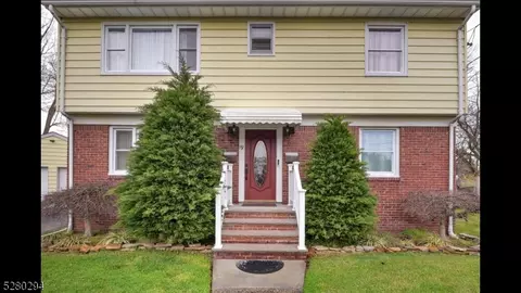 19 Wright Ct, Bloomfield, NJ 07003 photo 4