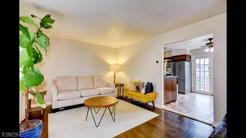 19 Wright Ct, Bloomfield, NJ 07003 photo 6