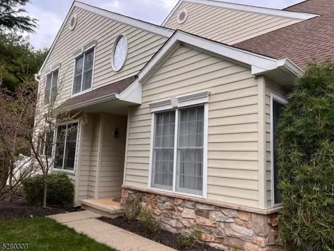 201 Patriot Hill Dr, Basking Ridge, NJ 07920