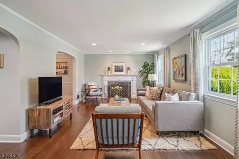 60 Hyde Rd, Bloomfield, NJ 07003