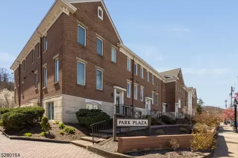 66 E Blackwell St #A, Dover, NJ 07801