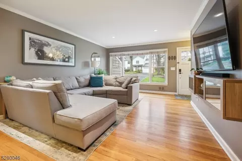 31 Ridgedale Ave, Summit, NJ 07901 photo 2