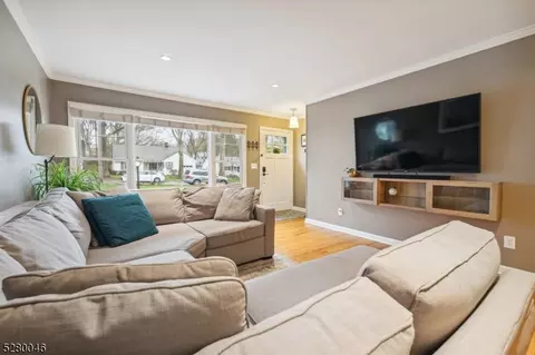 31 Ridgedale Ave, Summit, NJ 07901 photo 3