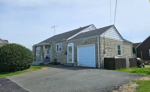603 Knopf St, Manville, NJ 08835
