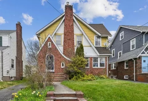 93 Midland Blvd, Maplewood, NJ 07040