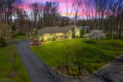 40 Highlander Dr, Scotch Plains, NJ 07076