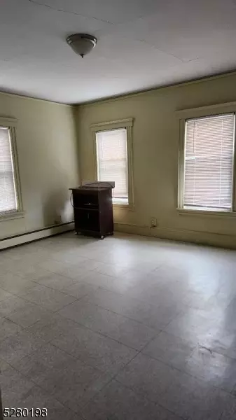 76 Campbell Ave, Hackensack, NJ 07601 photo 5