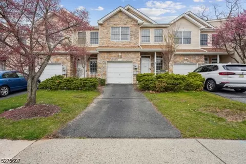 150 Emily Pl, Parsippany-troy Hills Twp, NJ 07054